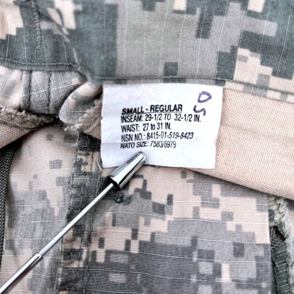 US Army ACU Digital Camo Combat Pants Small Regular Cargo Military - Picture 4 of 11